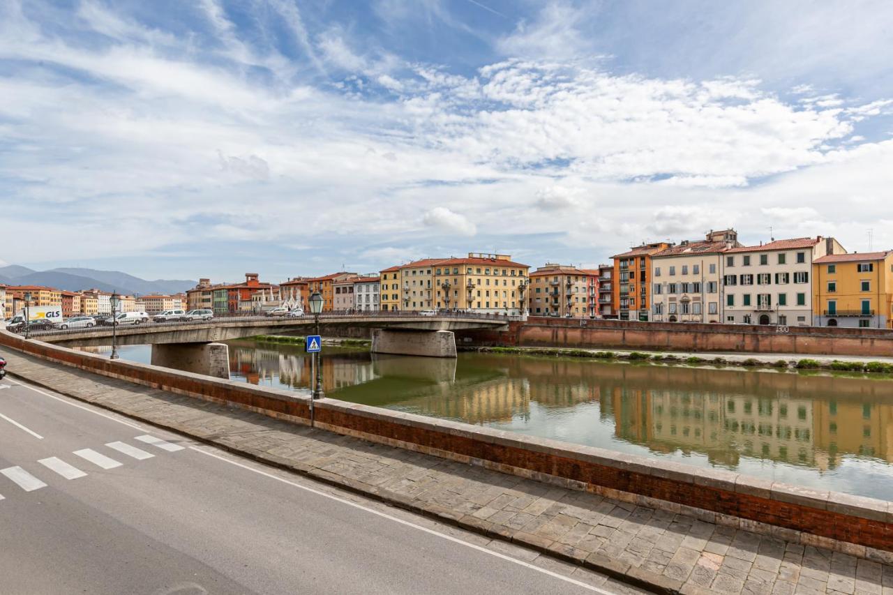 Lungarno Elegant Apartment With Panoramic Balcony Pisa Exterior foto