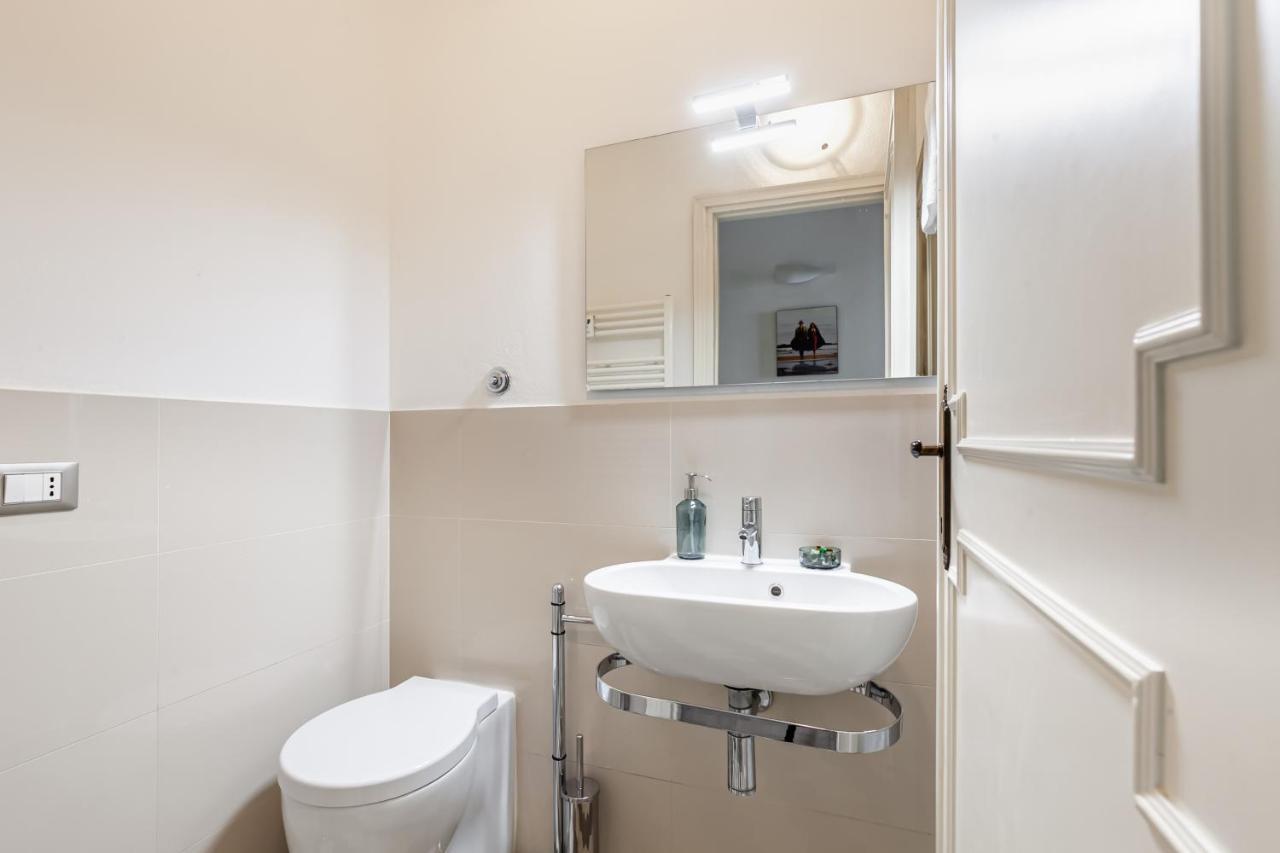 Lungarno Elegant Apartment With Panoramic Balcony Pisa Exterior foto