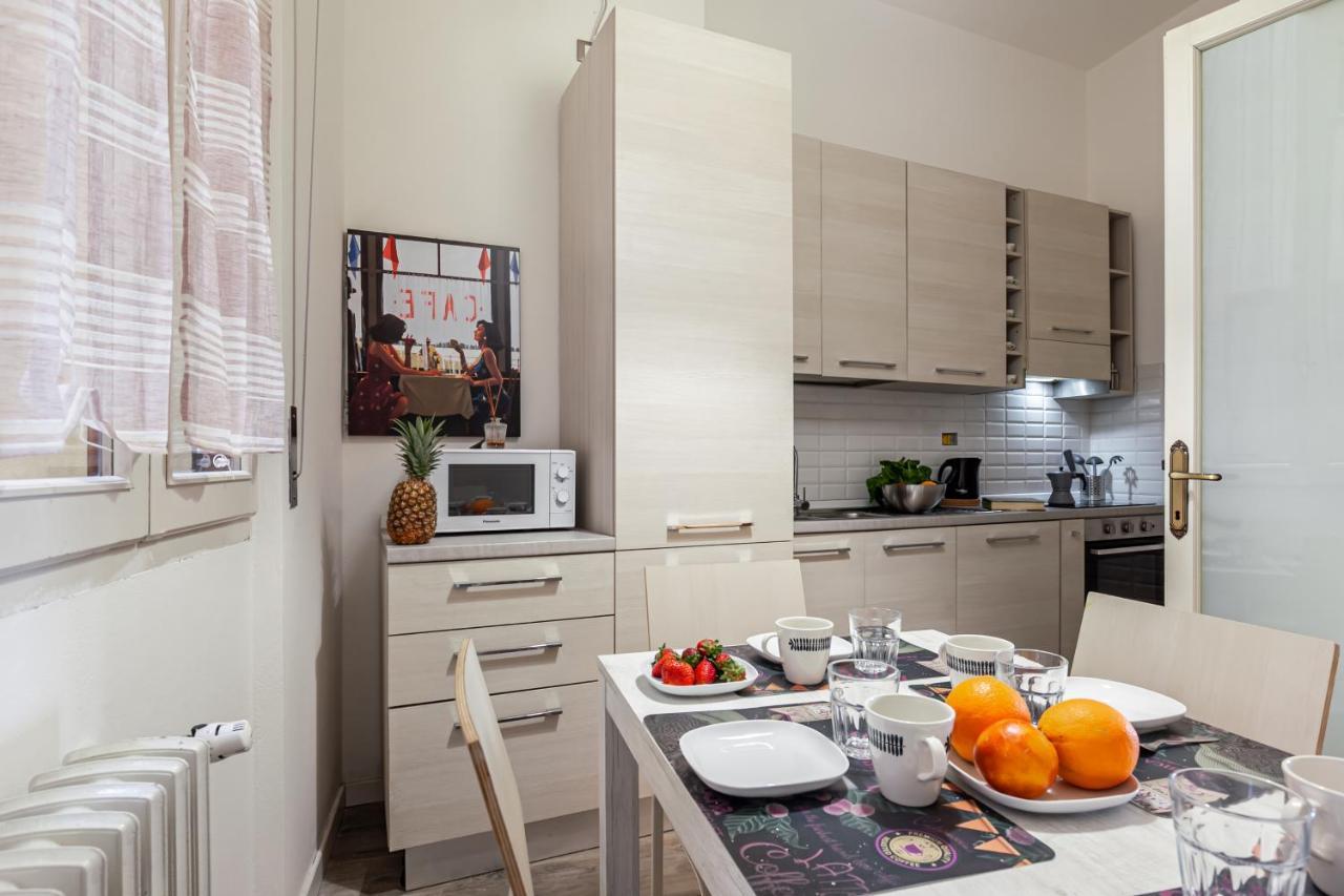 Lungarno Elegant Apartment With Panoramic Balcony Pisa Exterior foto